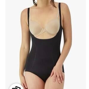 Maidenform Women’s Open Bust Body Shapewear - M